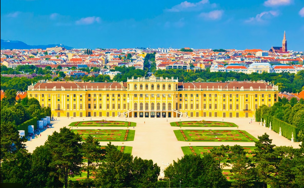 Cât costă un weekend în Budapesta, Viena și Roma? Buget real 2026