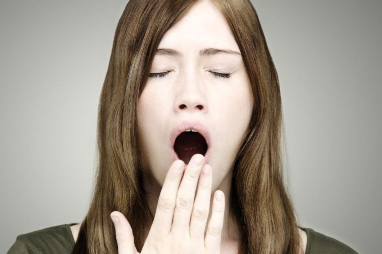 de ce cascatul este contagios – persoane care casca